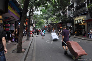 十三行男装一条街 guangzhounanzhuang.jpg